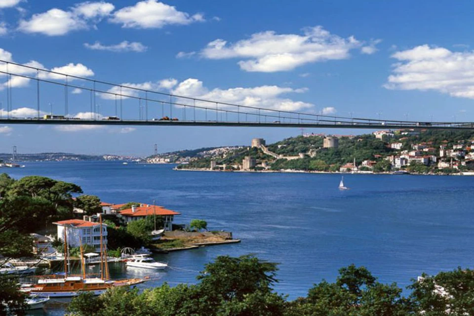 istanbul-bosphorus-2